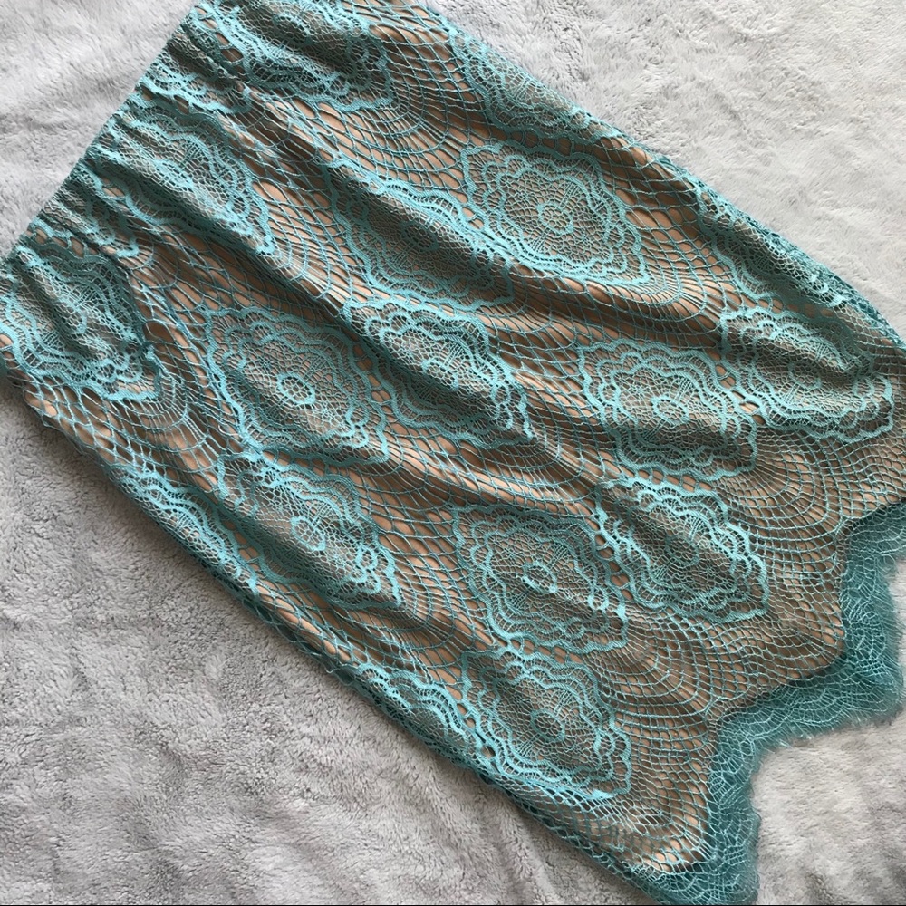 Lulu's Teal and Tan Lace Pencil Skirt